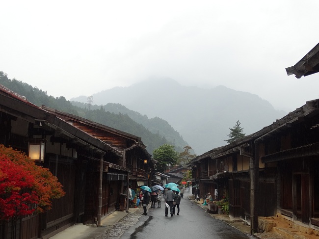 Tsumago - invaluit in ploaie, nori si ceata